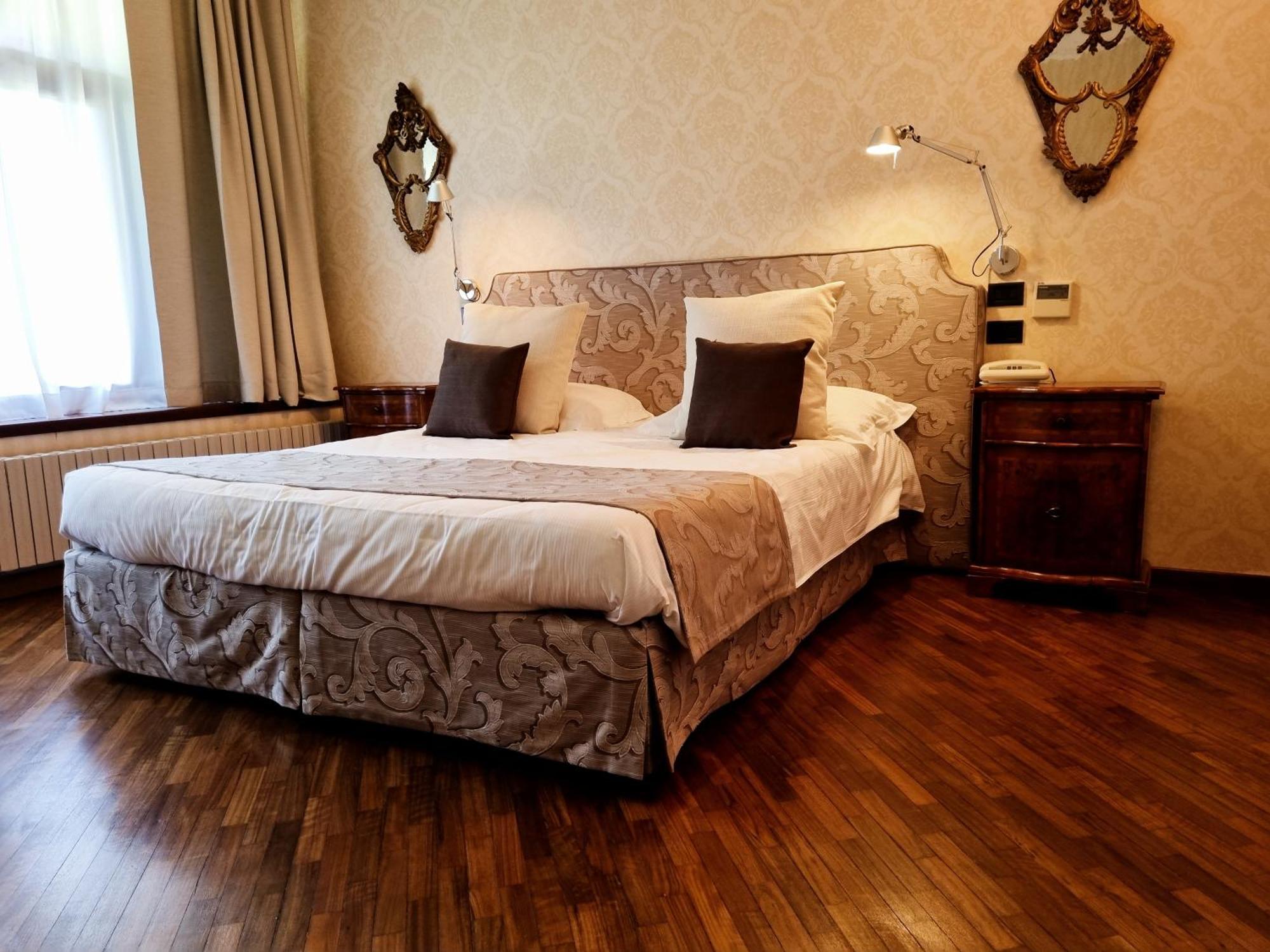 Relais I Due Roccoli Hotel อีเซโอ ภายนอก รูปภาพ